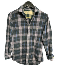 Load image into Gallery viewer, Vintage Flannel
