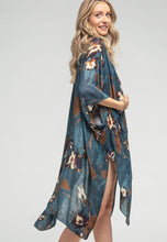 Load image into Gallery viewer, Airy Floral Kimono

