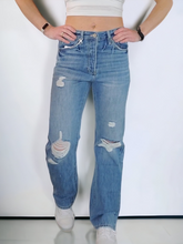 Load image into Gallery viewer, KanCan 90&#39;s Straight Leg Jeans
