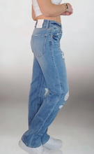 Load image into Gallery viewer, KanCan 90&#39;s Straight Leg Jeans
