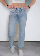 Load image into Gallery viewer, KanCan Acid Wash Cropped Jeans
