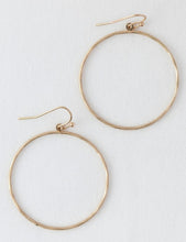 Load image into Gallery viewer, Simple Hoop Earrings
