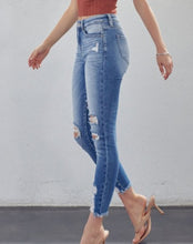 Load image into Gallery viewer, KanCan Distressed Skinny Jeans
